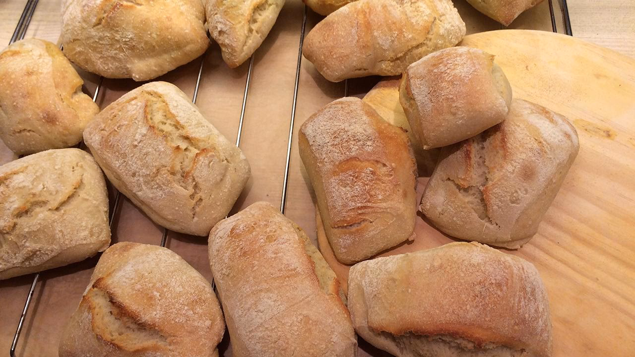 Kan man bruge bagepapir på bagesten?