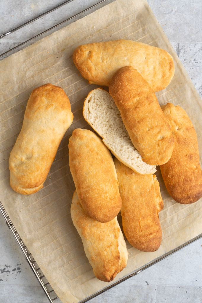 Hvor lang tid skal baguette have i ovnen?