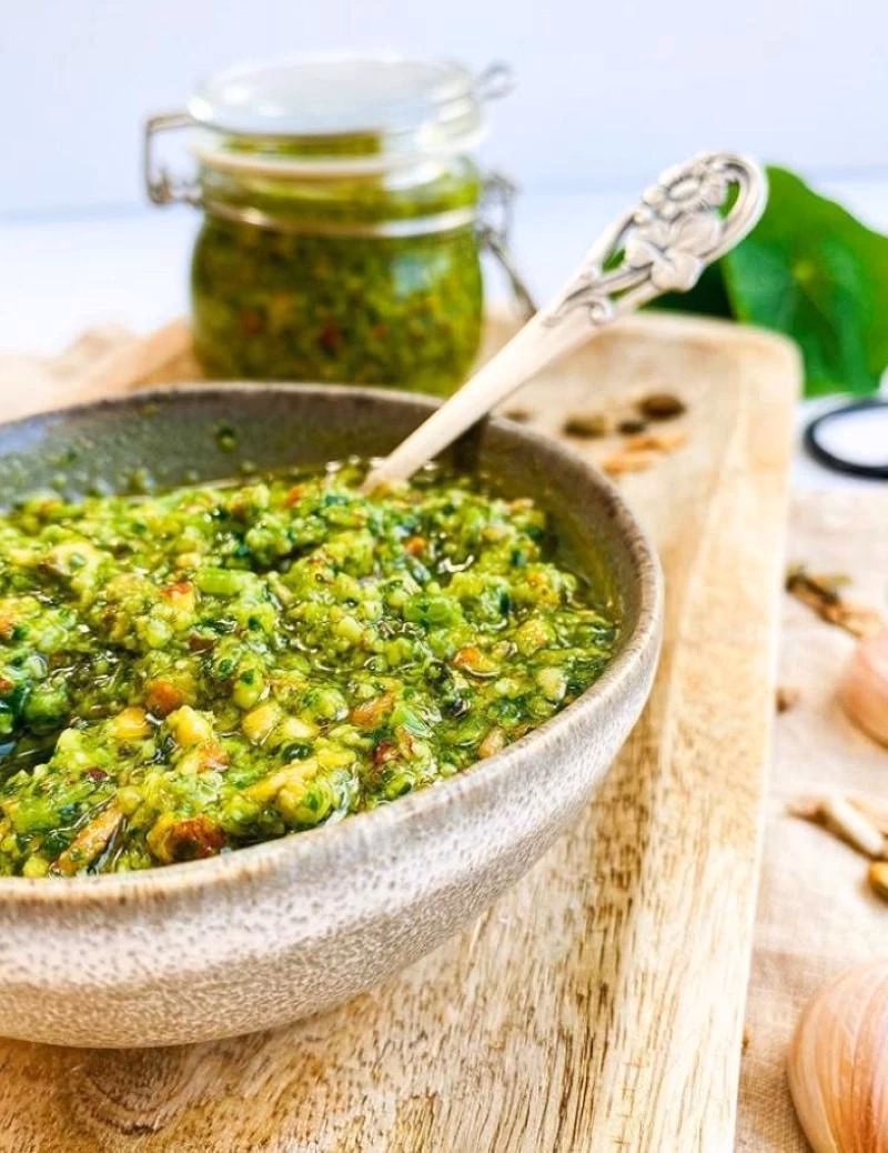 Hvordan tager man frø fra blomsterkarse?