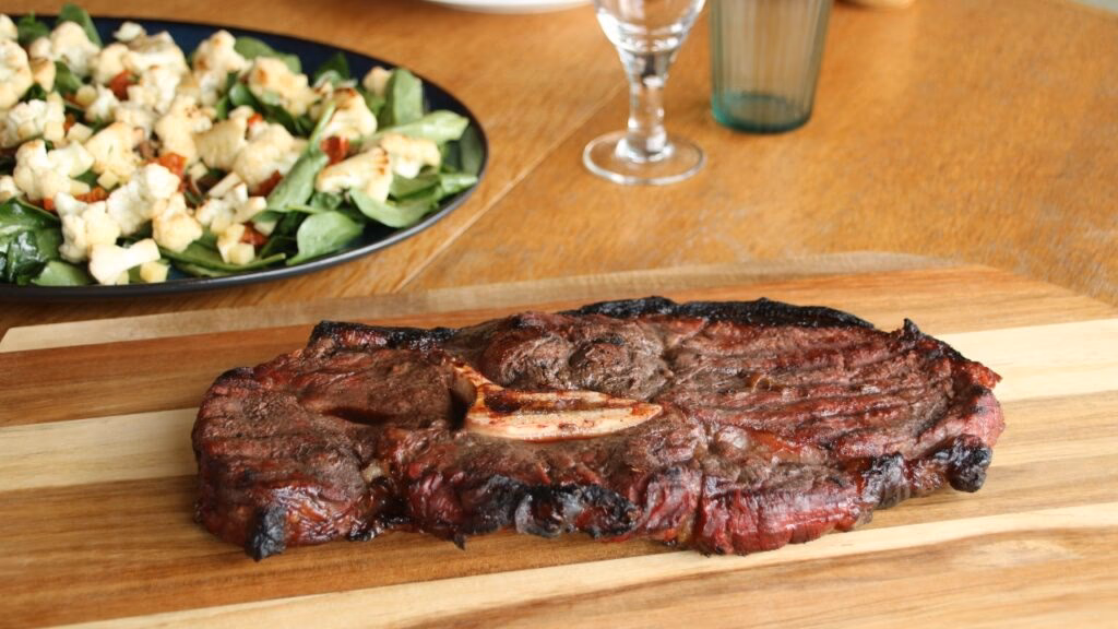 Hvor lang tid skal oksebov koges?