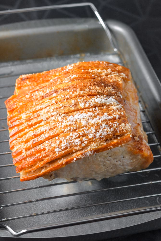 Hvor lang tid skal 2 kilo flæskesteg have?