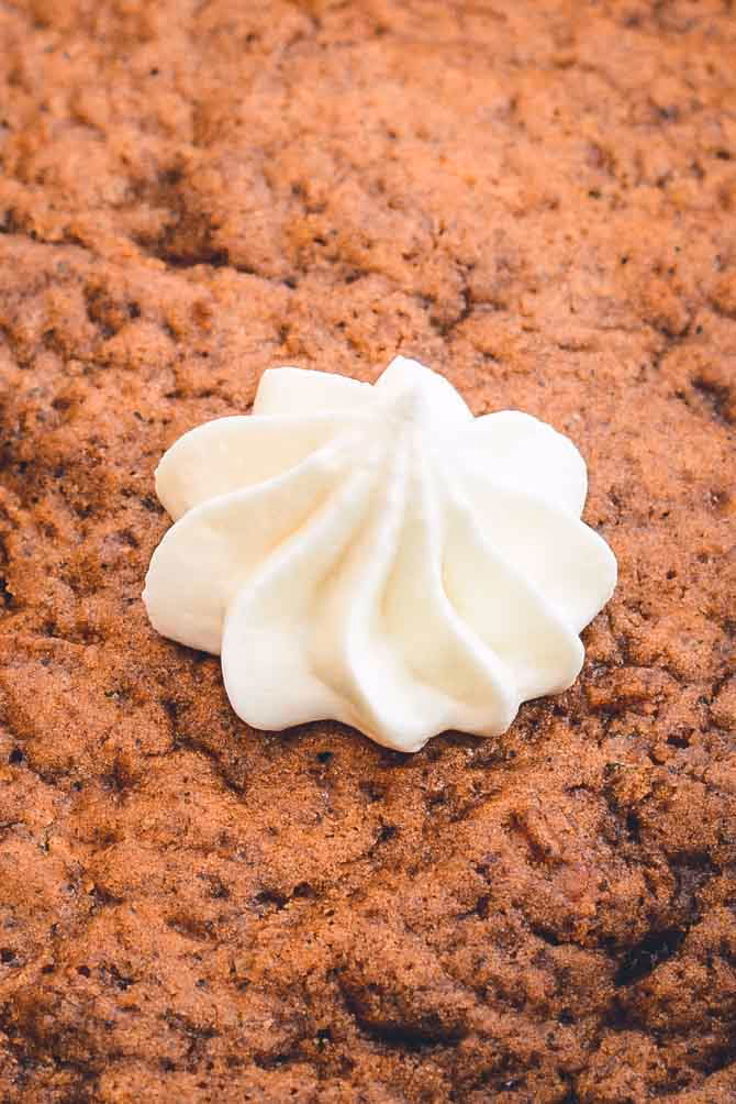 Kan man fryse frosting med flødeost?