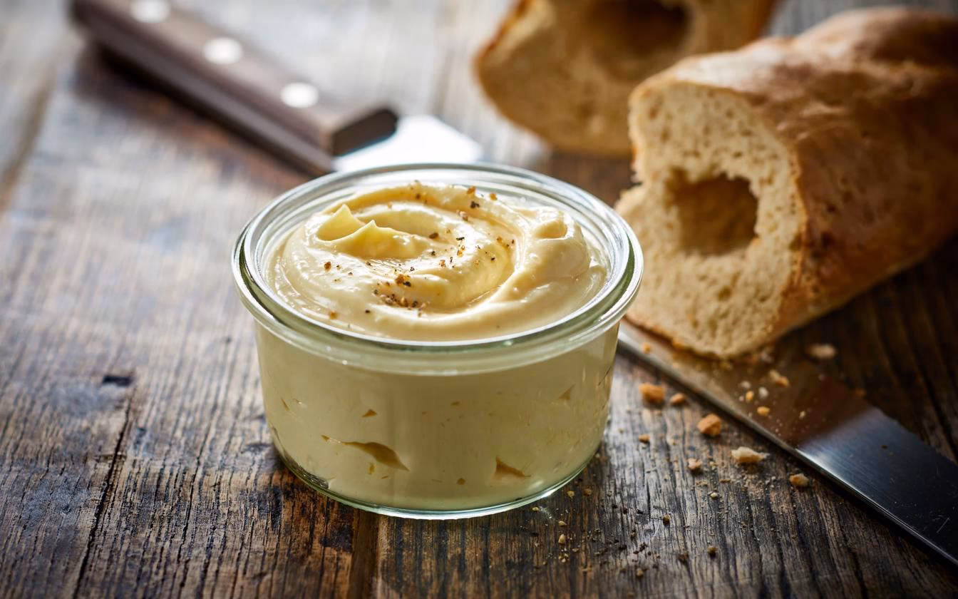 Hvad er fransk hotdog dressing lavet af?