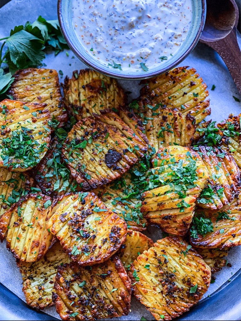 Hvor lang tid skal frosne pomfritter have i friture?