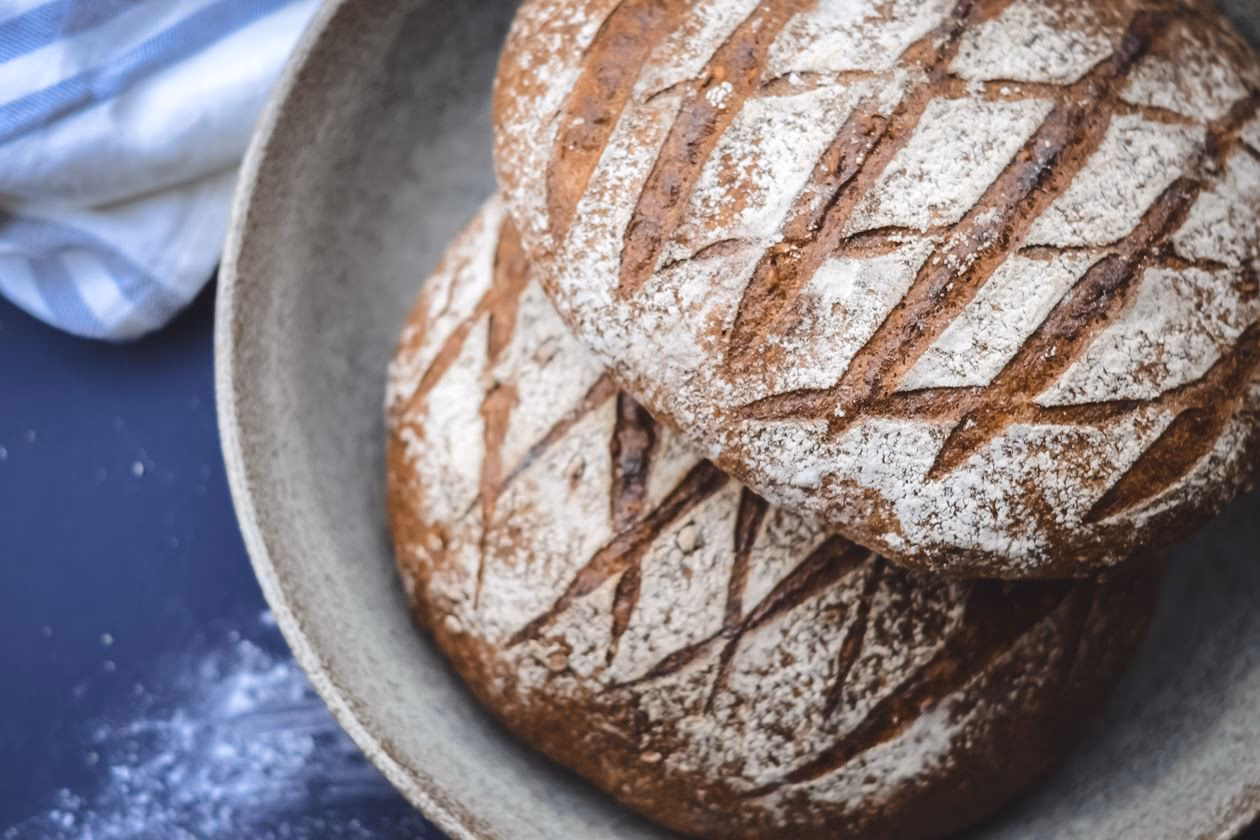 Hvad er forskellen på hvidt brød og fuldkornsbrød?
