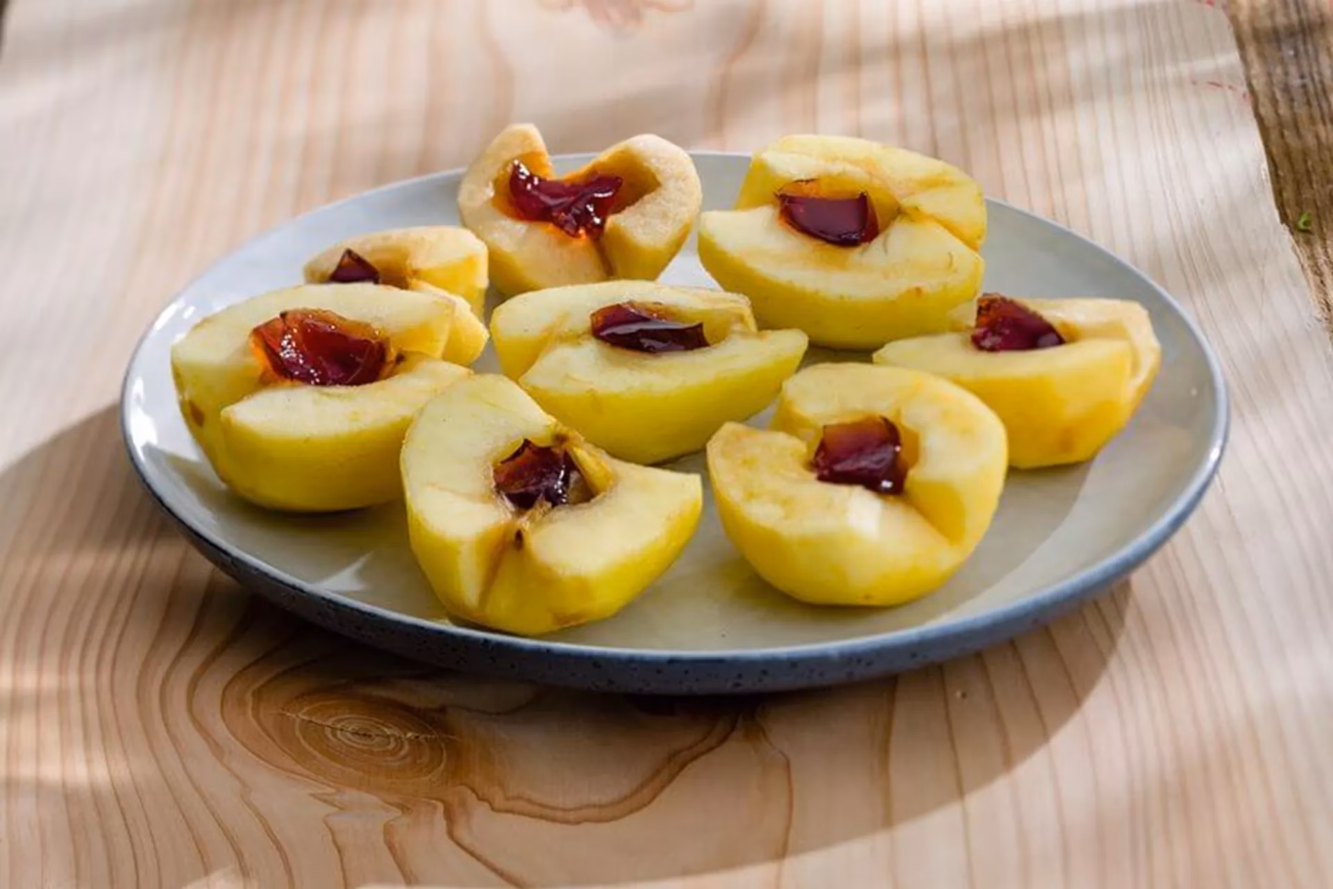 Kan man lave æbler med gelé dagen før?