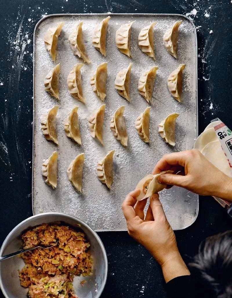 Hvad dypper man gyoza i?