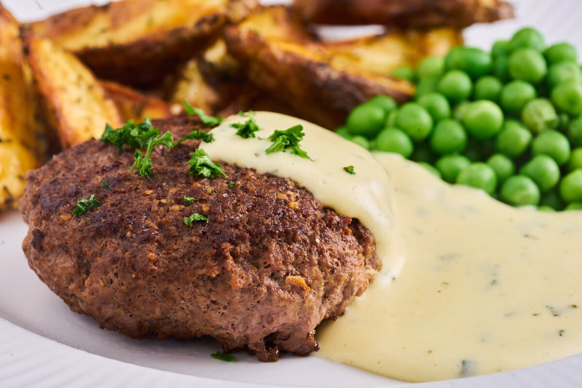 Hvorfor laver man hakker i en hakkebøf?