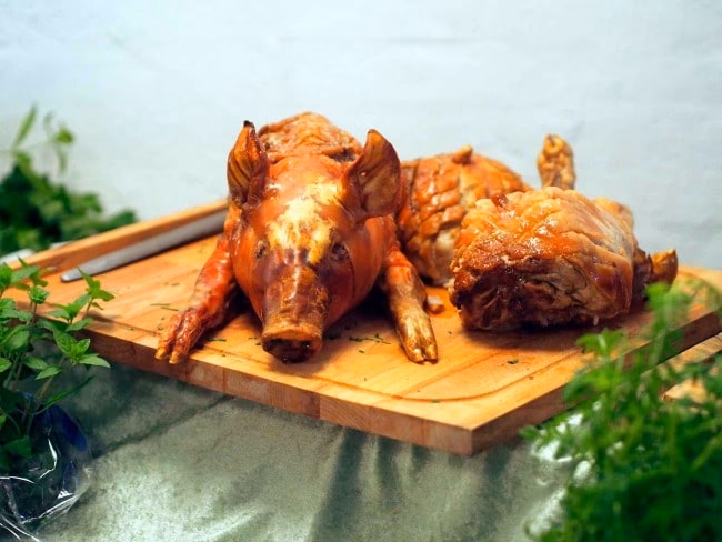 Hvor lang tid skal en gris grille?