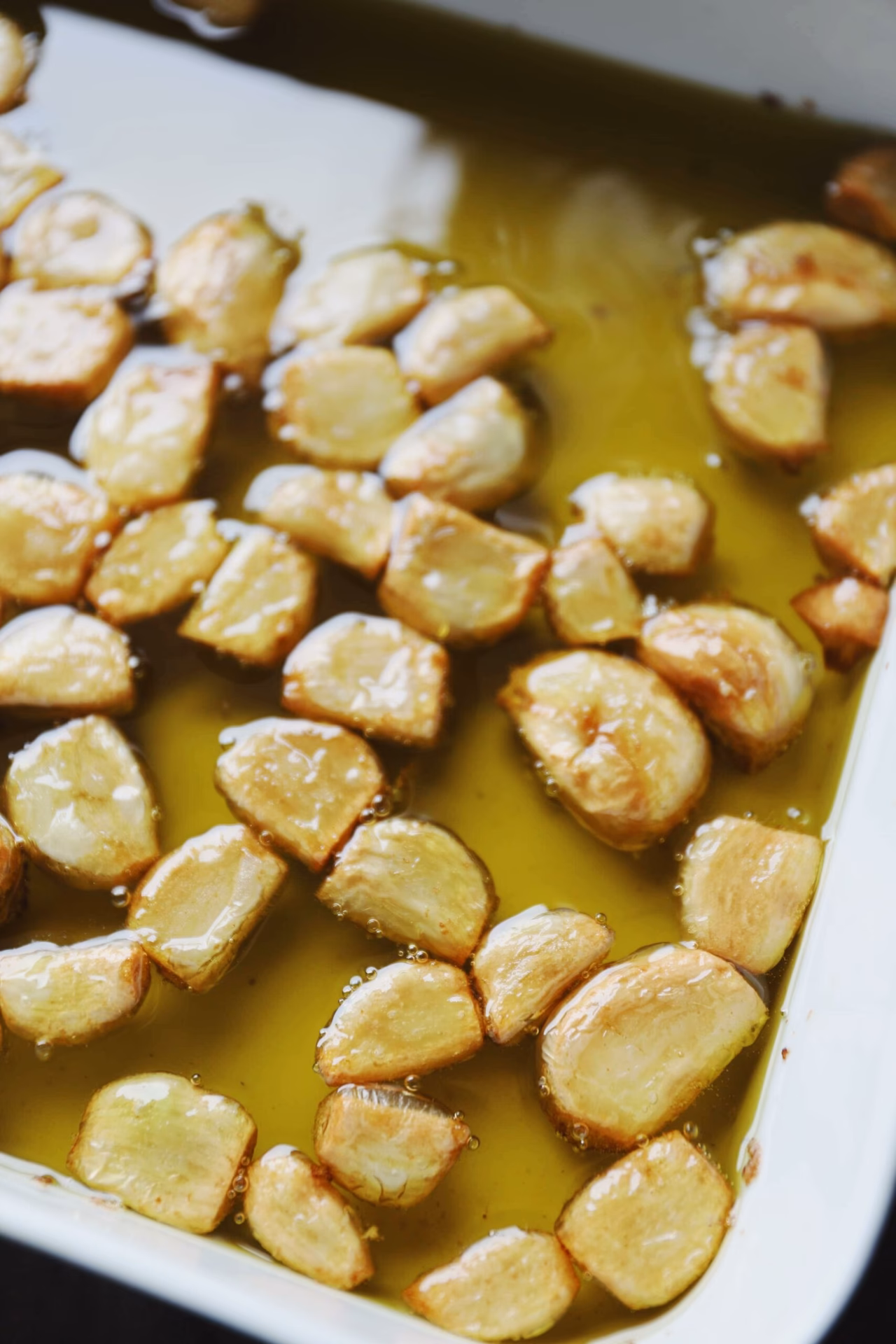 Hvad kan man bruge hvidløg i olie til?