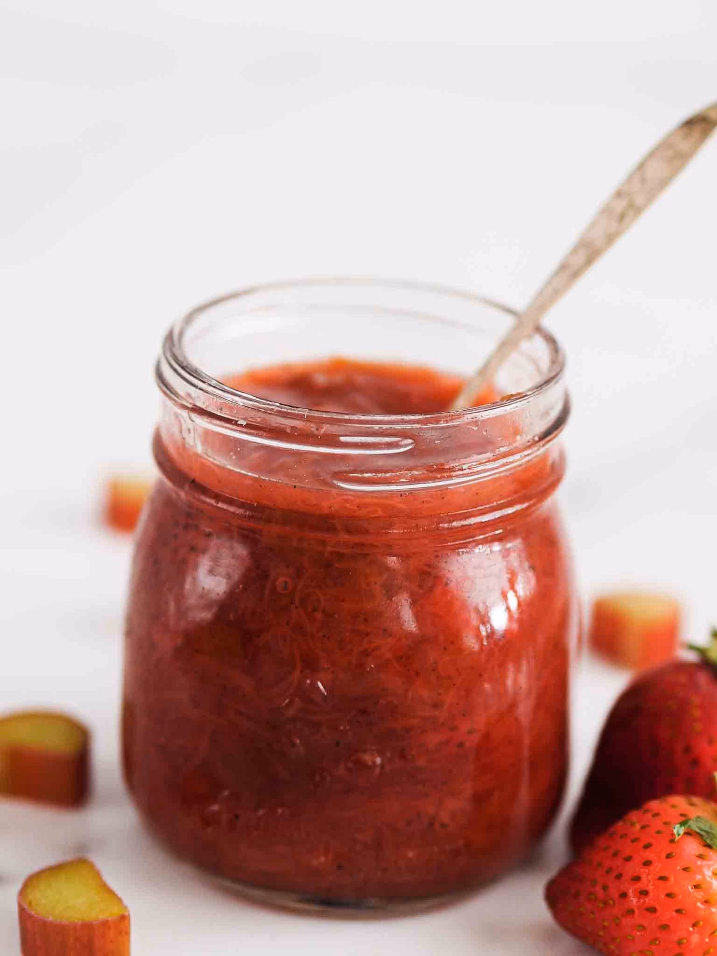 Kan rabarber og jordbær stå sammen?