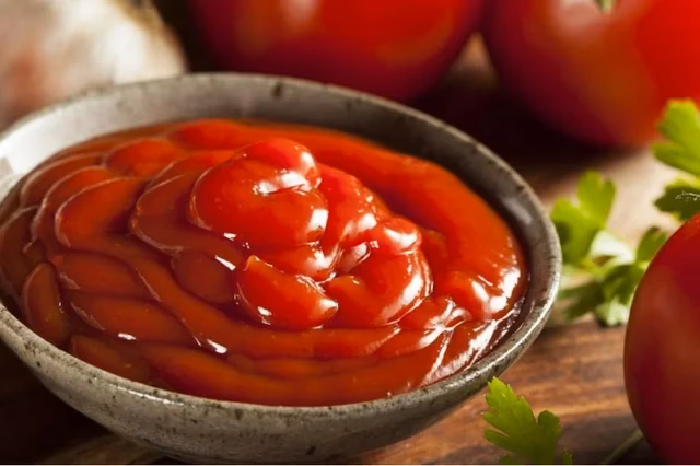 Hvordan er ketchup lavet?