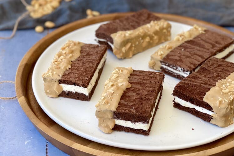 Hvad er en mælkeSnitte lavet af?