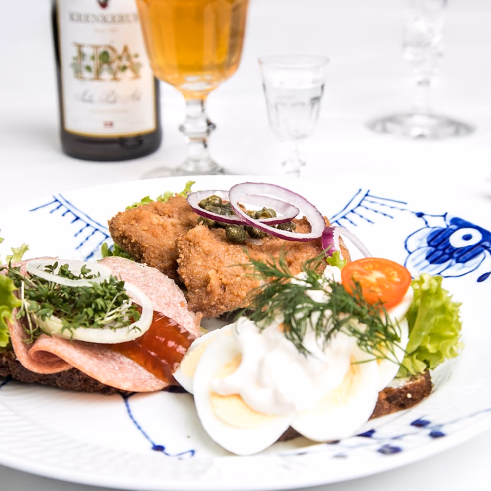 Hvordan bliver man visiteret til madservice?