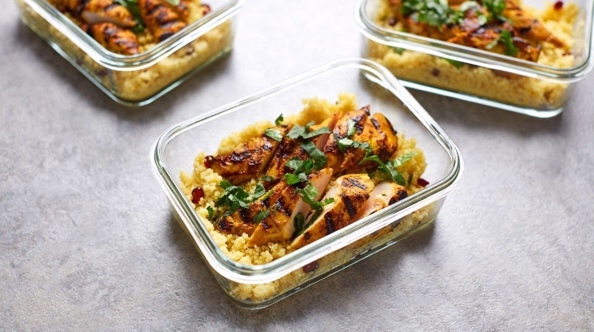 Hvad er der mest protein i, kylling eller oksekød?