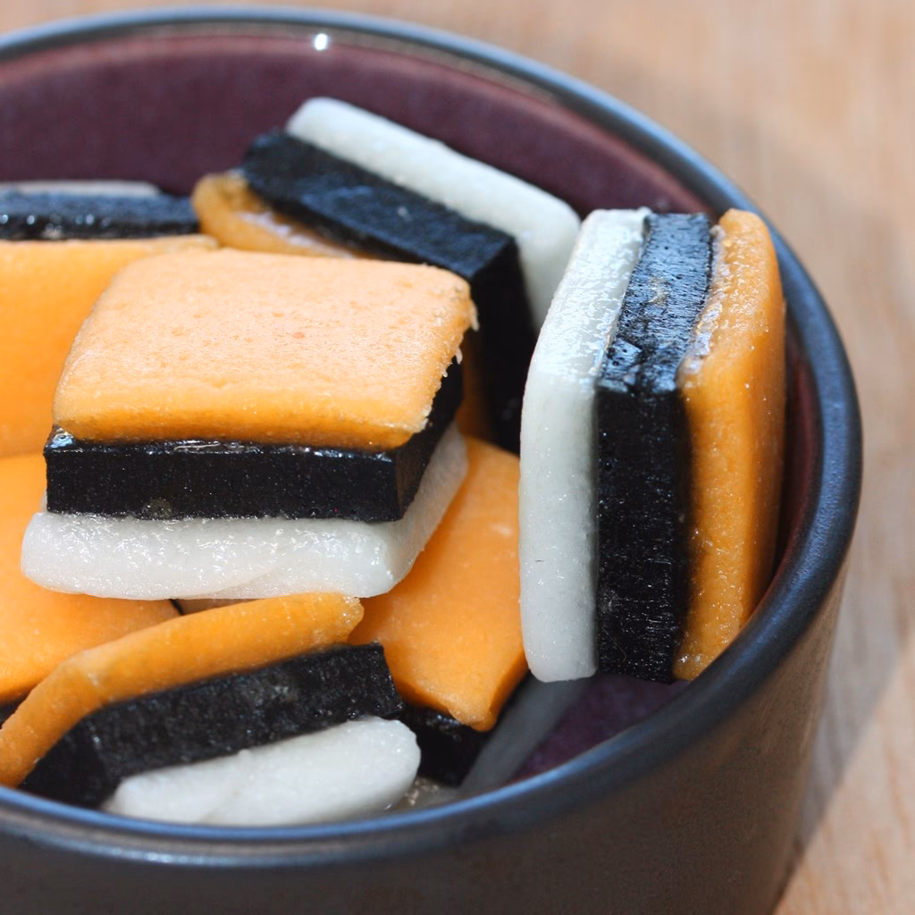 Hvad er lakridskonfekt lavet af?