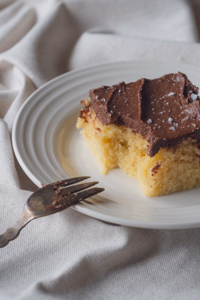 Hvor mange er der kage til i en bradepande?