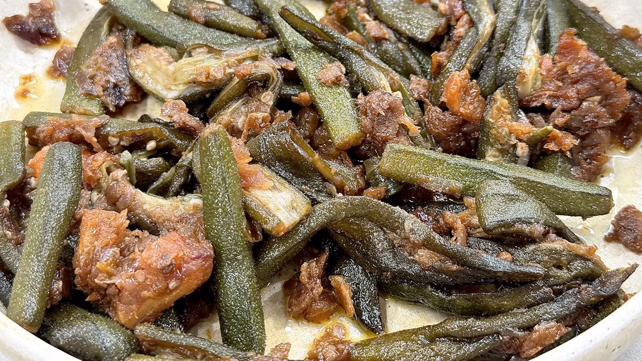 Kan okra spises rå?