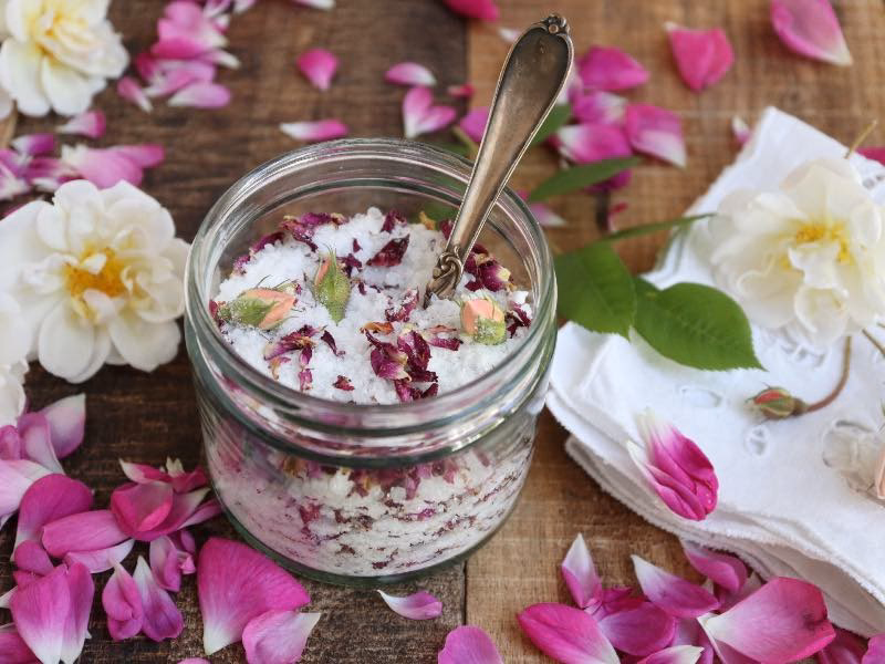 Hvad er badesalt lavet af?