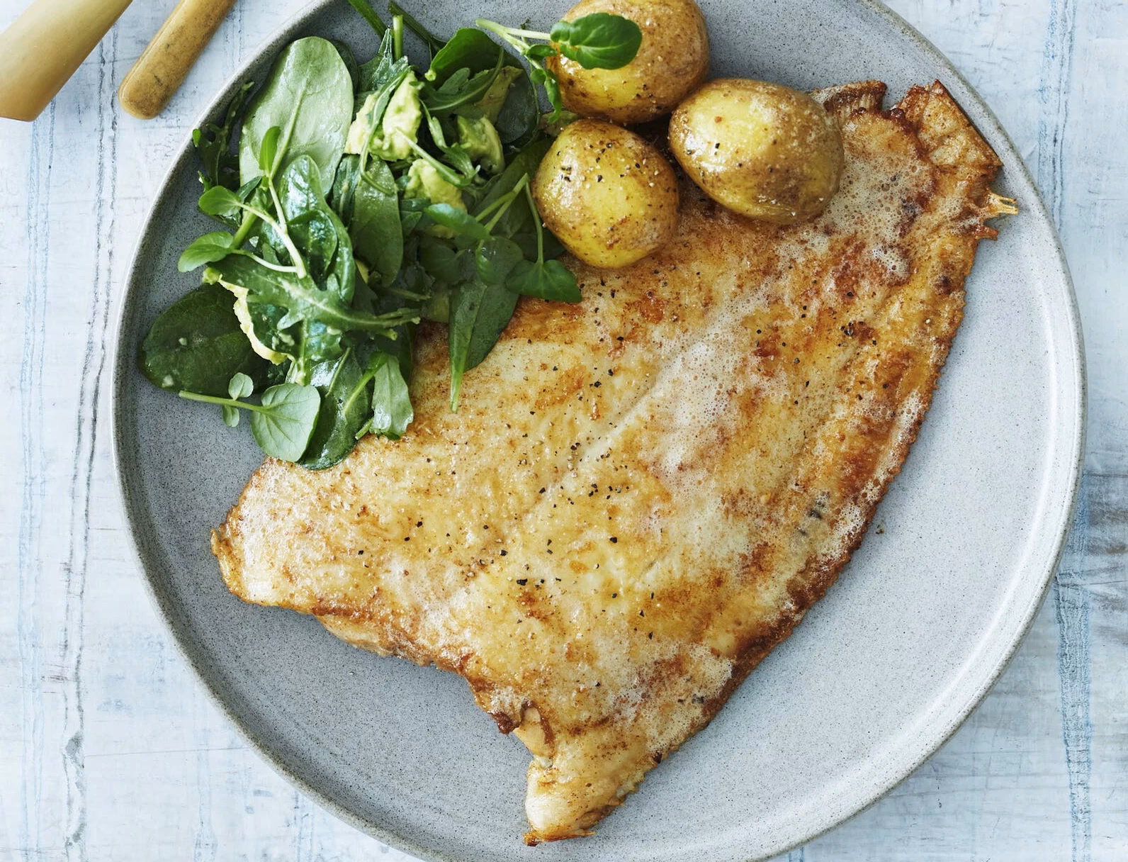 Hvad smager rødtunge af?