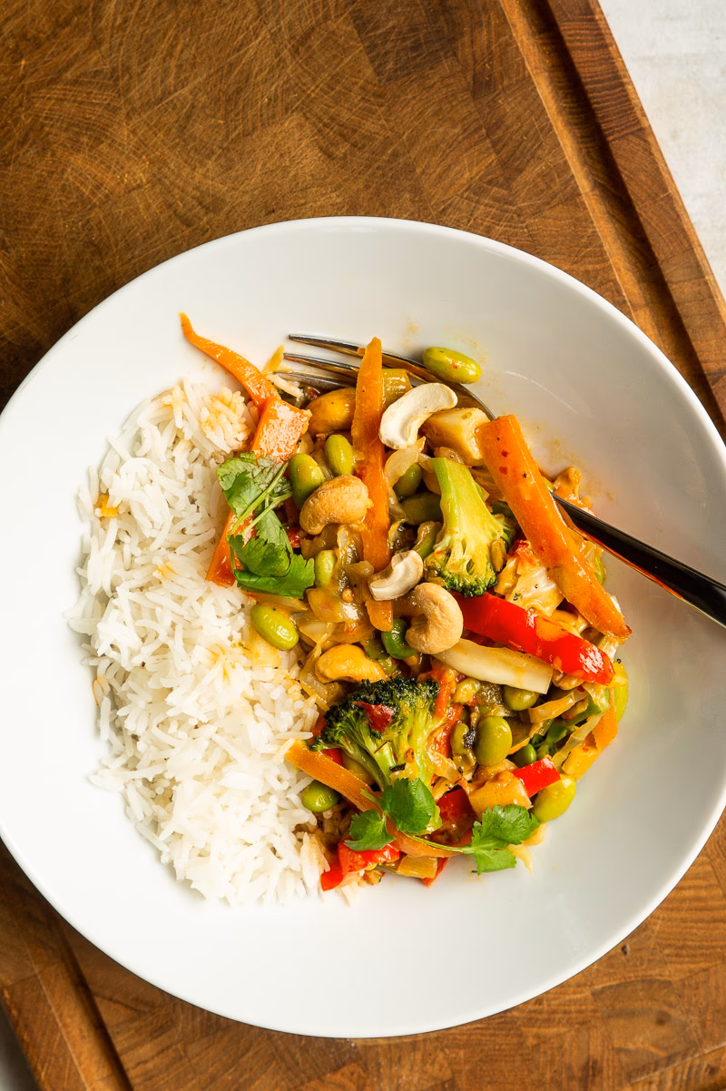 Kan man koge nudler i kokosmælk?