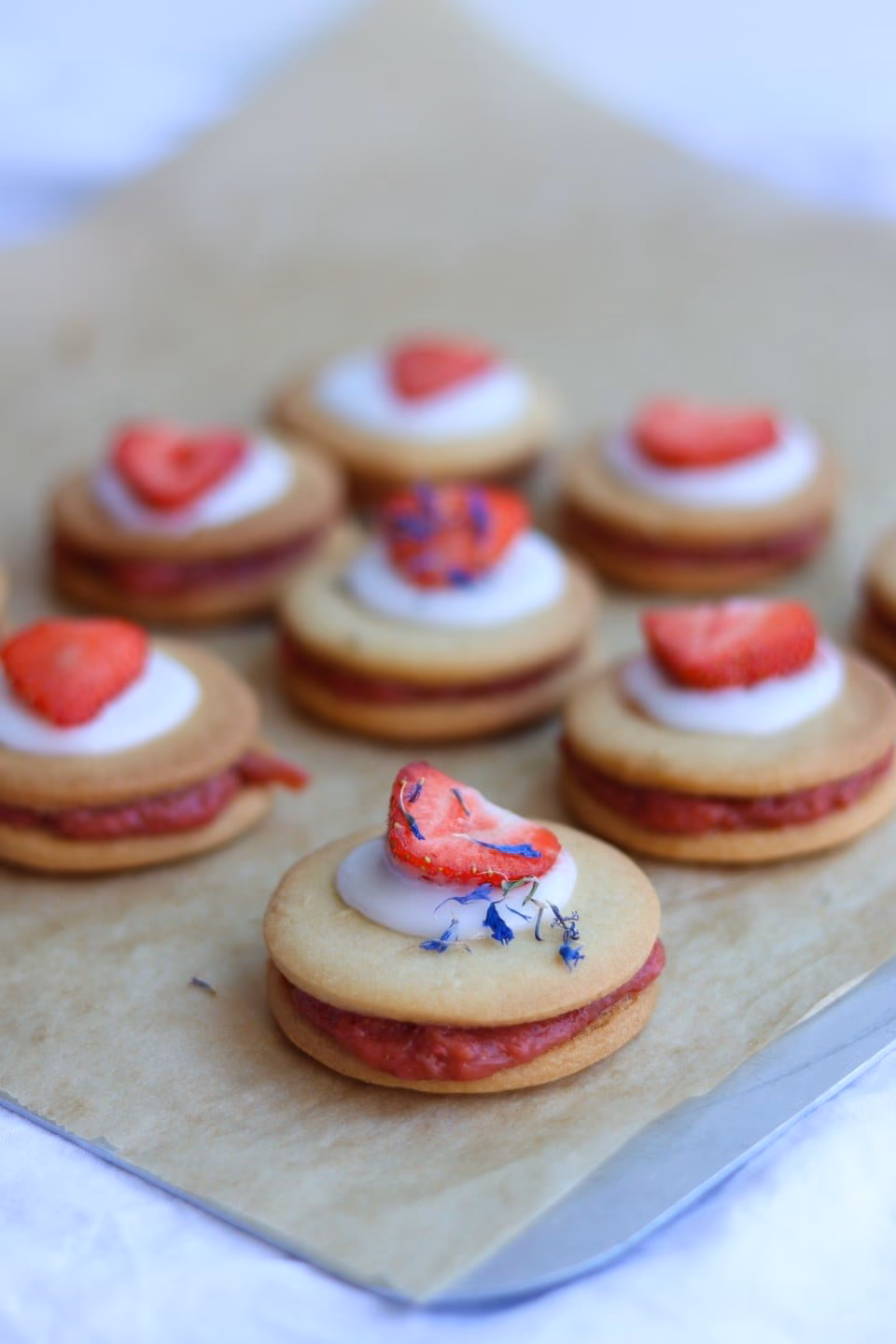 Hvad kan man spise af rabarber?