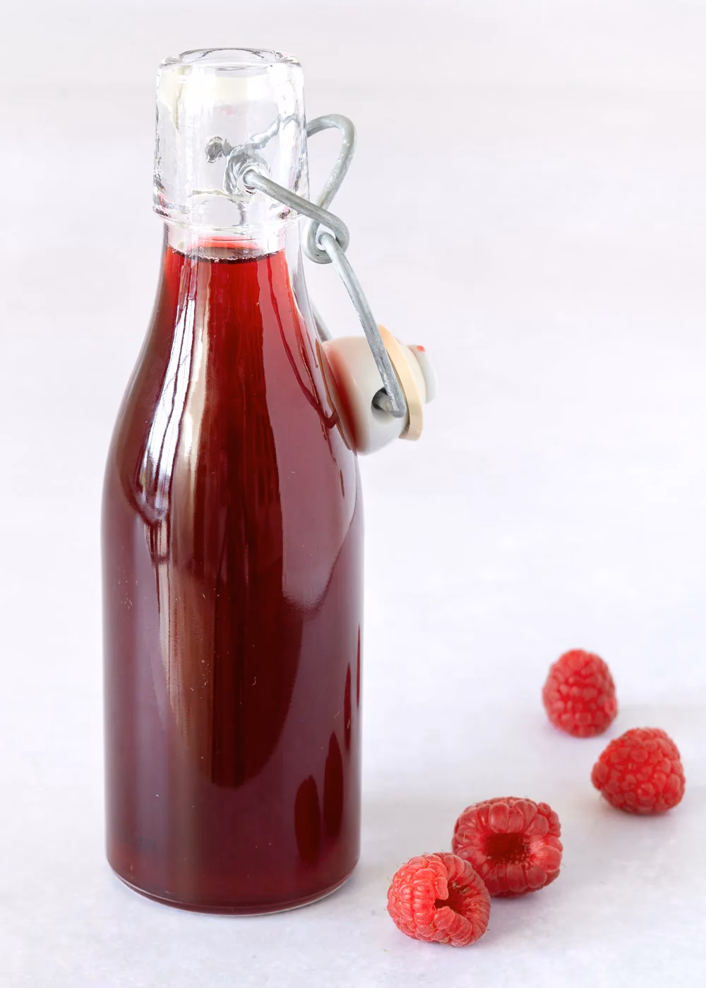 Hvad er forskellen på saft og sirup?