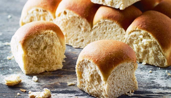 Er det torsdag eller fredag man spiser varme hveder?