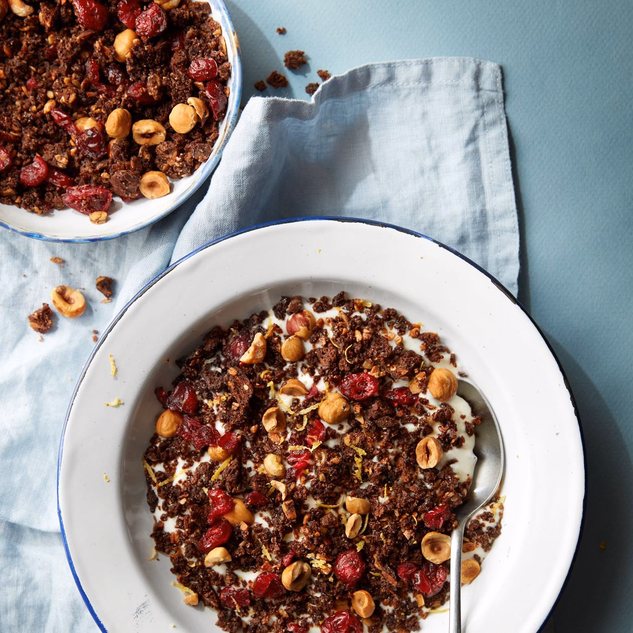 Hvad består ymerdrys af?