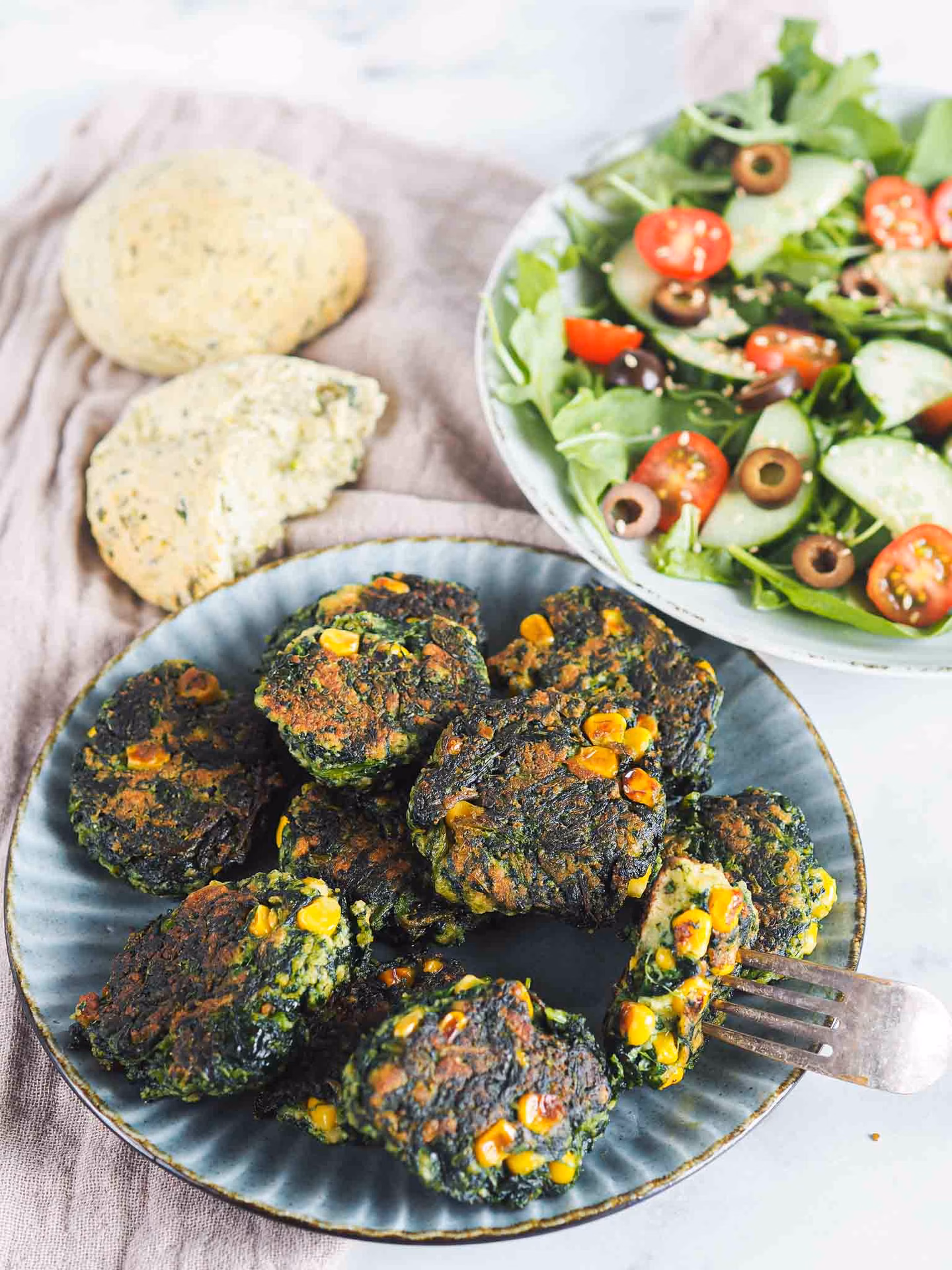 Hvordan tøer man frossen spinat op?