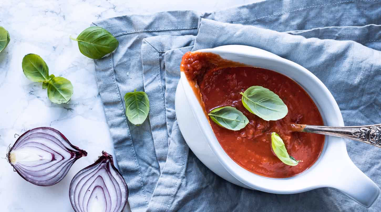 Kan man bruge passata i stedet for hakkede tomater?