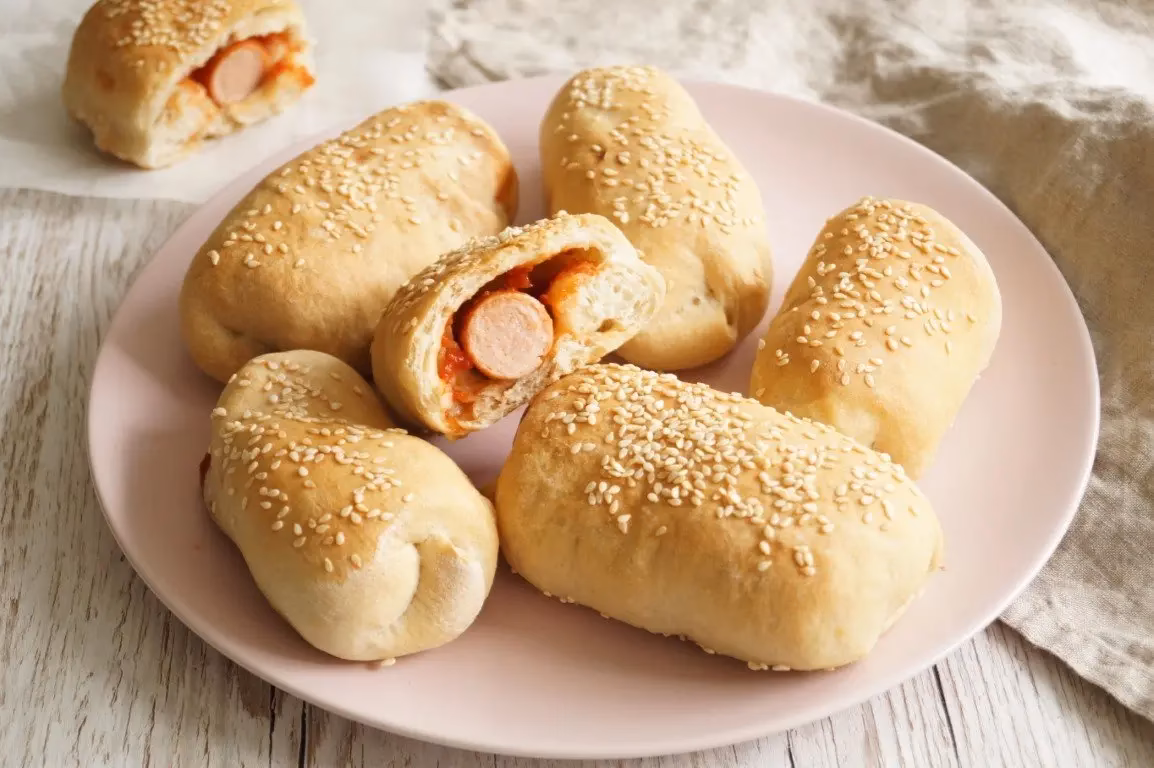 Kan man fryse pølsehorn med ketchup?