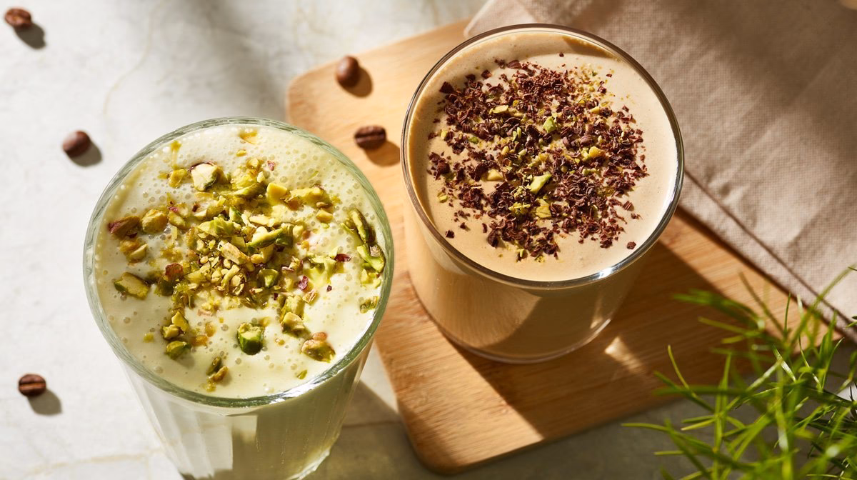 Hvad er bedst at blande proteinpulver med?