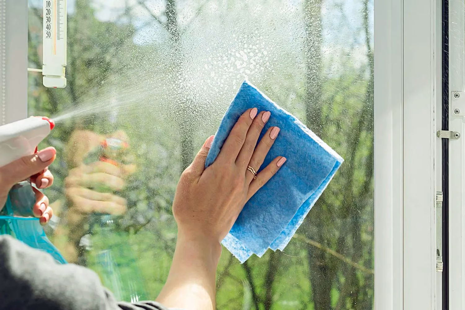 Hvorfor koldt vand til vinduespudsning?
