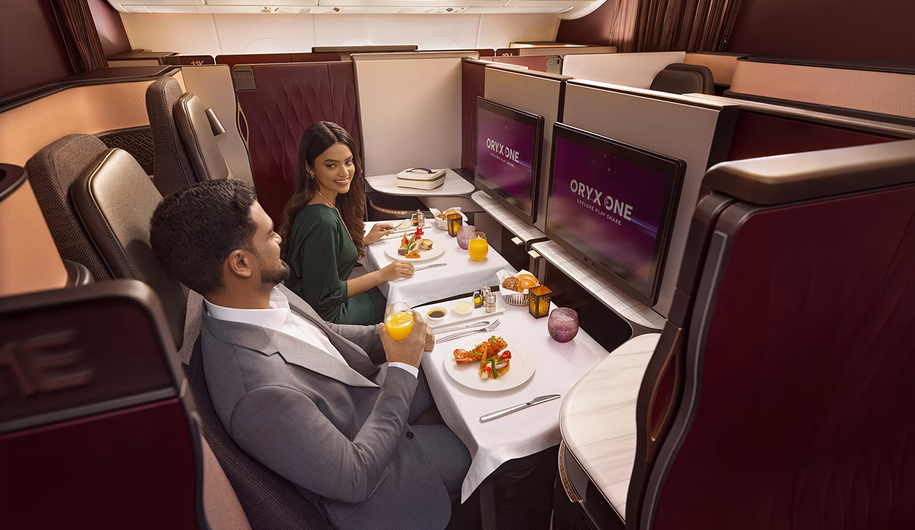 Hvornår åbner check-in på Qatar Airways?