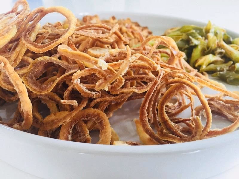 Hvordan laves ristede løg?