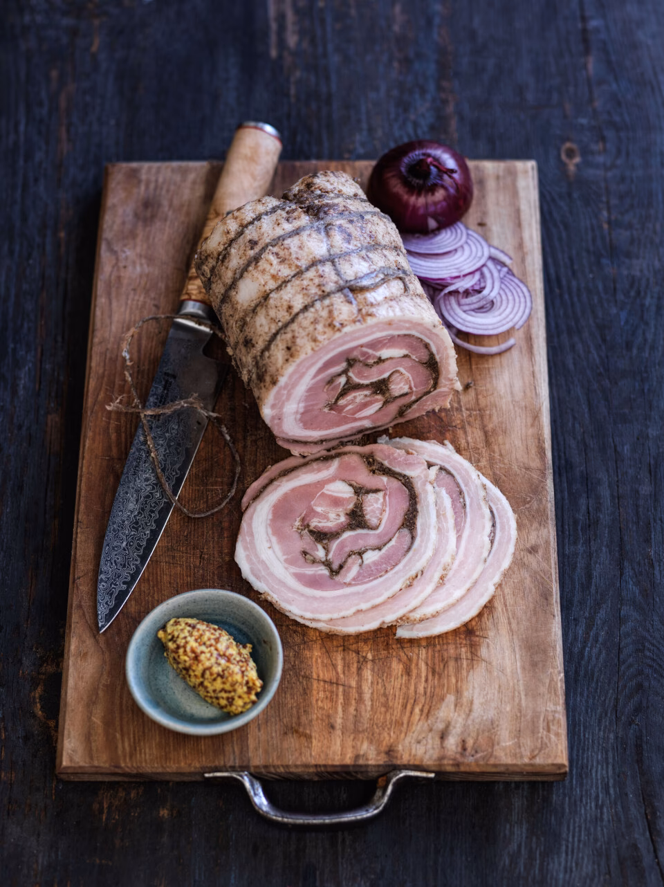 Hvor hårdt skal en rullepølse presses?