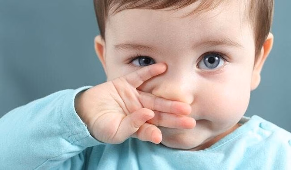 Hvordan får man forkølelse væk hos baby?