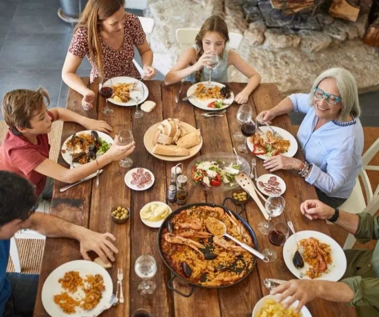 Hvad spiser spaniere til frokost?