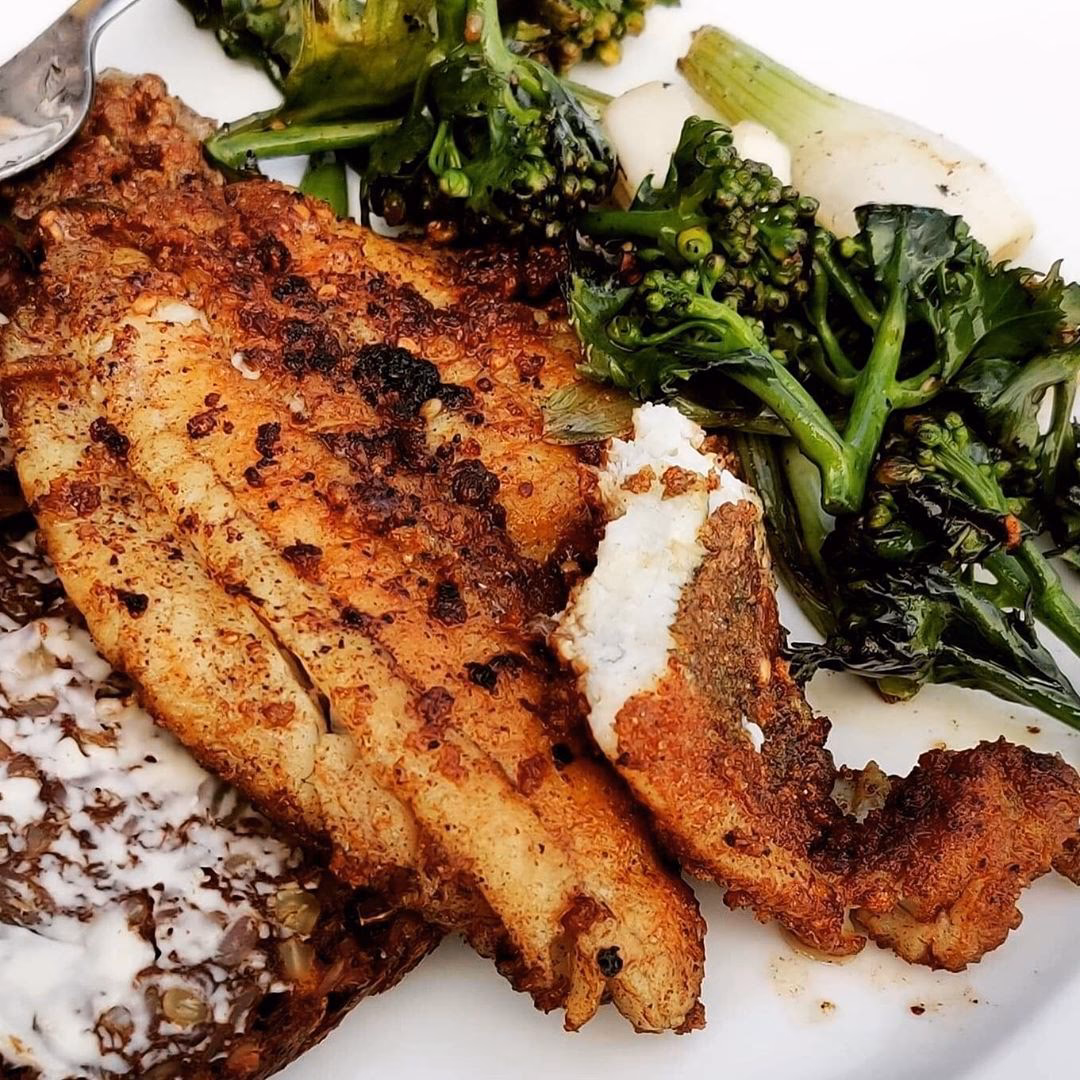 Hvornår kan man plukke strandkål?