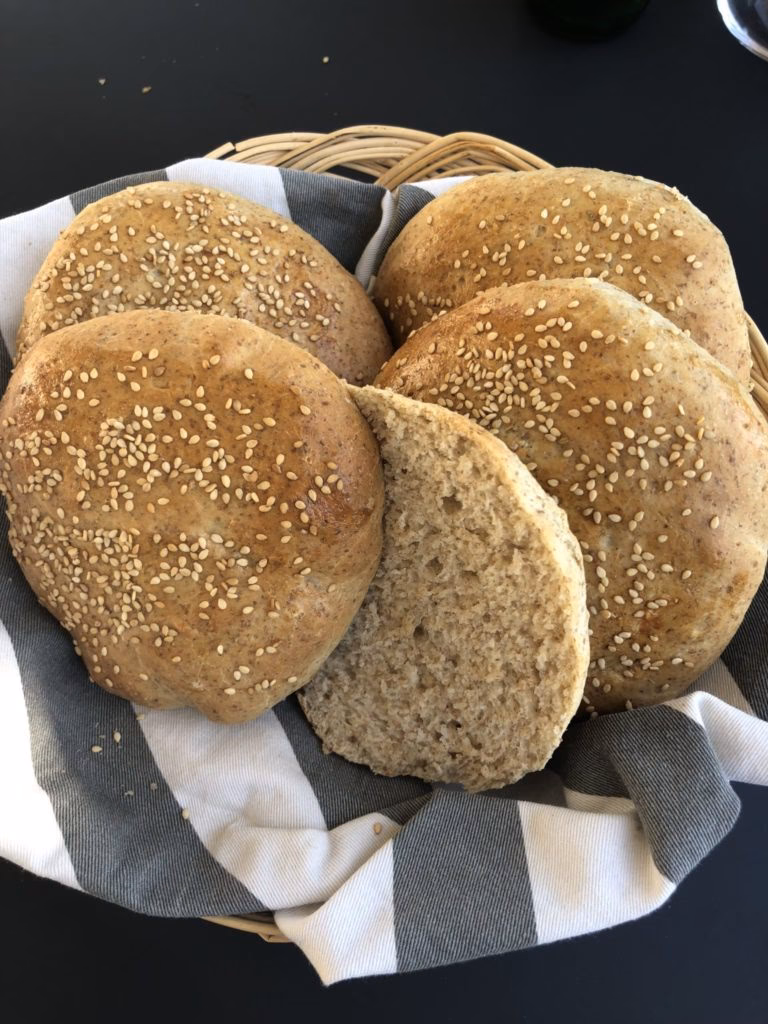 Hvor længe skal burgerboller have i airfryer?